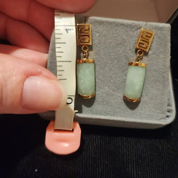 Vintage 14K Yellow Gold Jadeite Drop Earrings (A107)